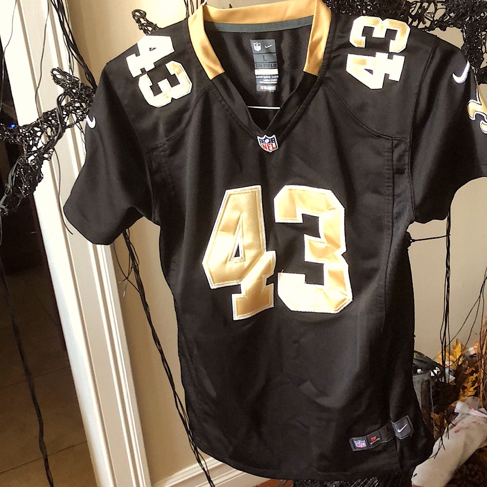 New Orleans Saints boys Jersey 14-16 I. Excellent condition.
